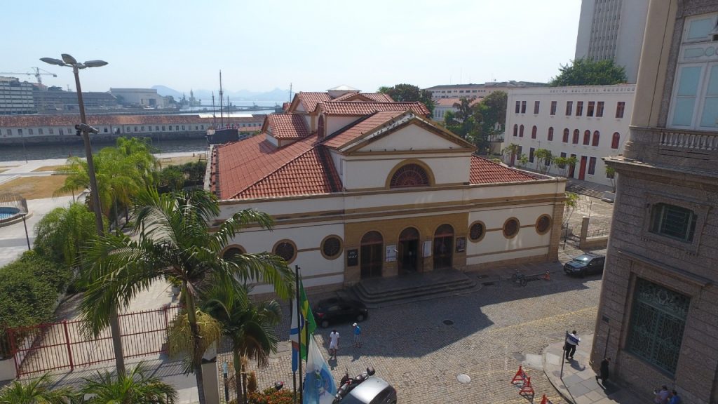 FACHADA 8
